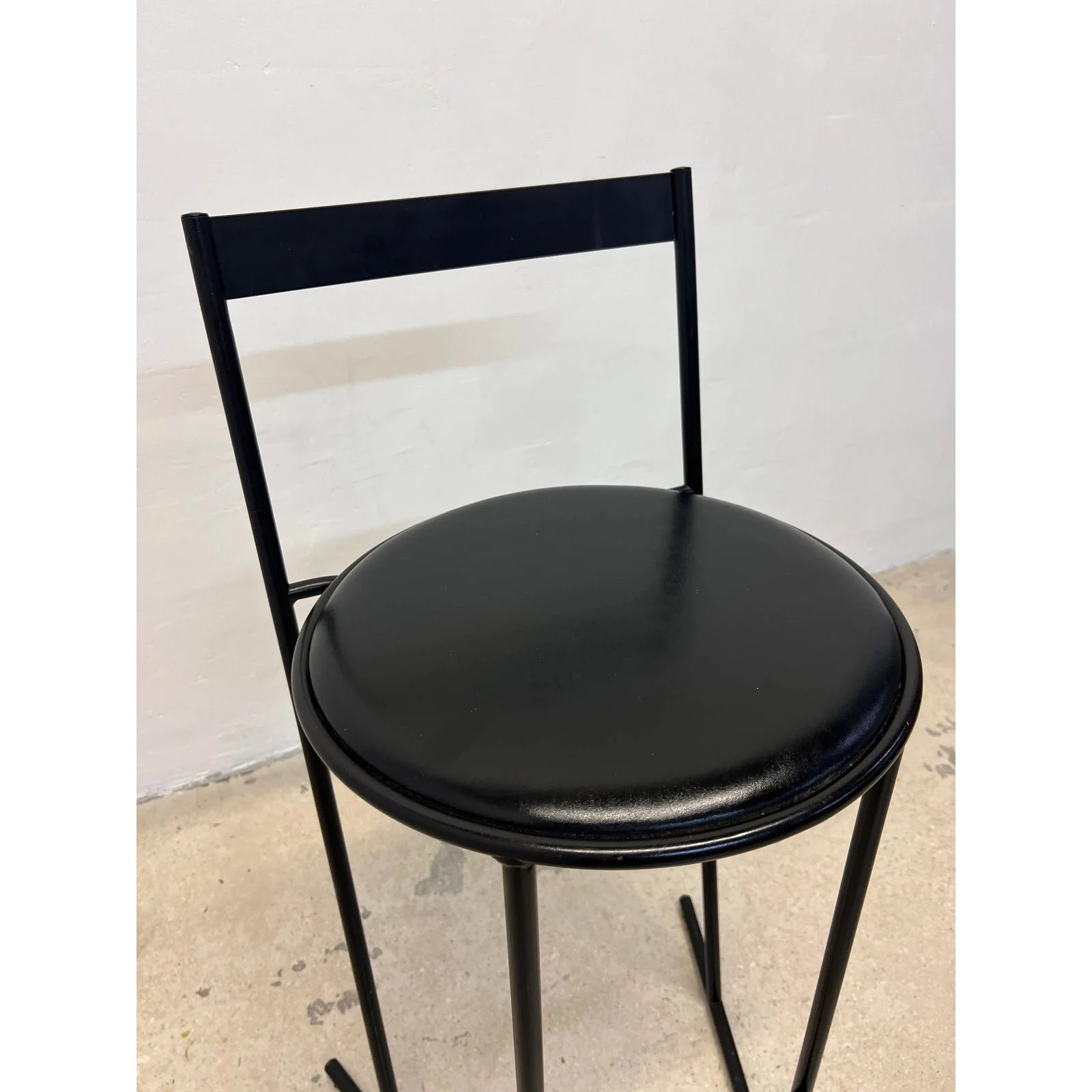 emilio-nanni-musme-counter-stool-for-fly-line-1984-7773