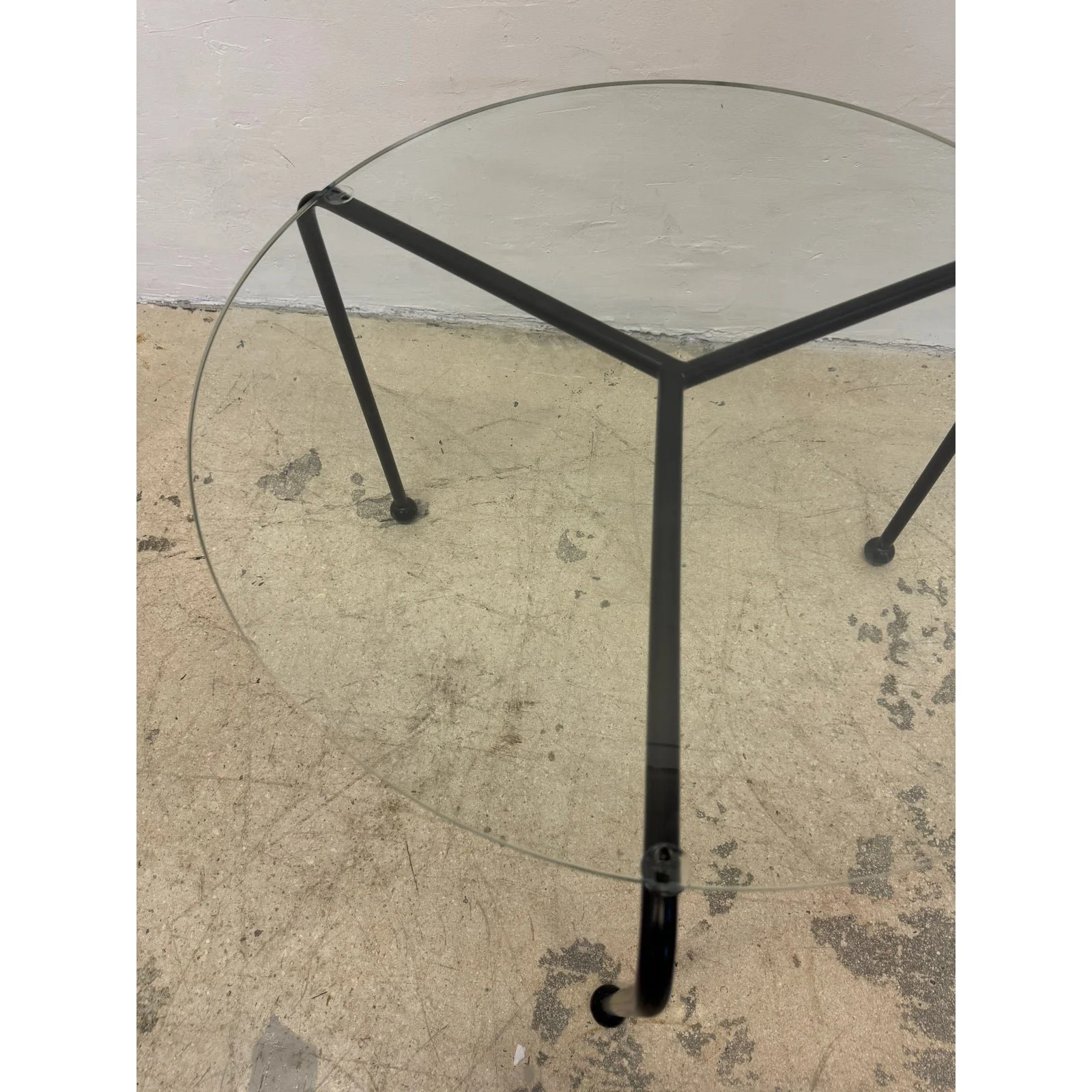postmodern-black-enameled-metal-and-glass-top-side-table-1980s-0682