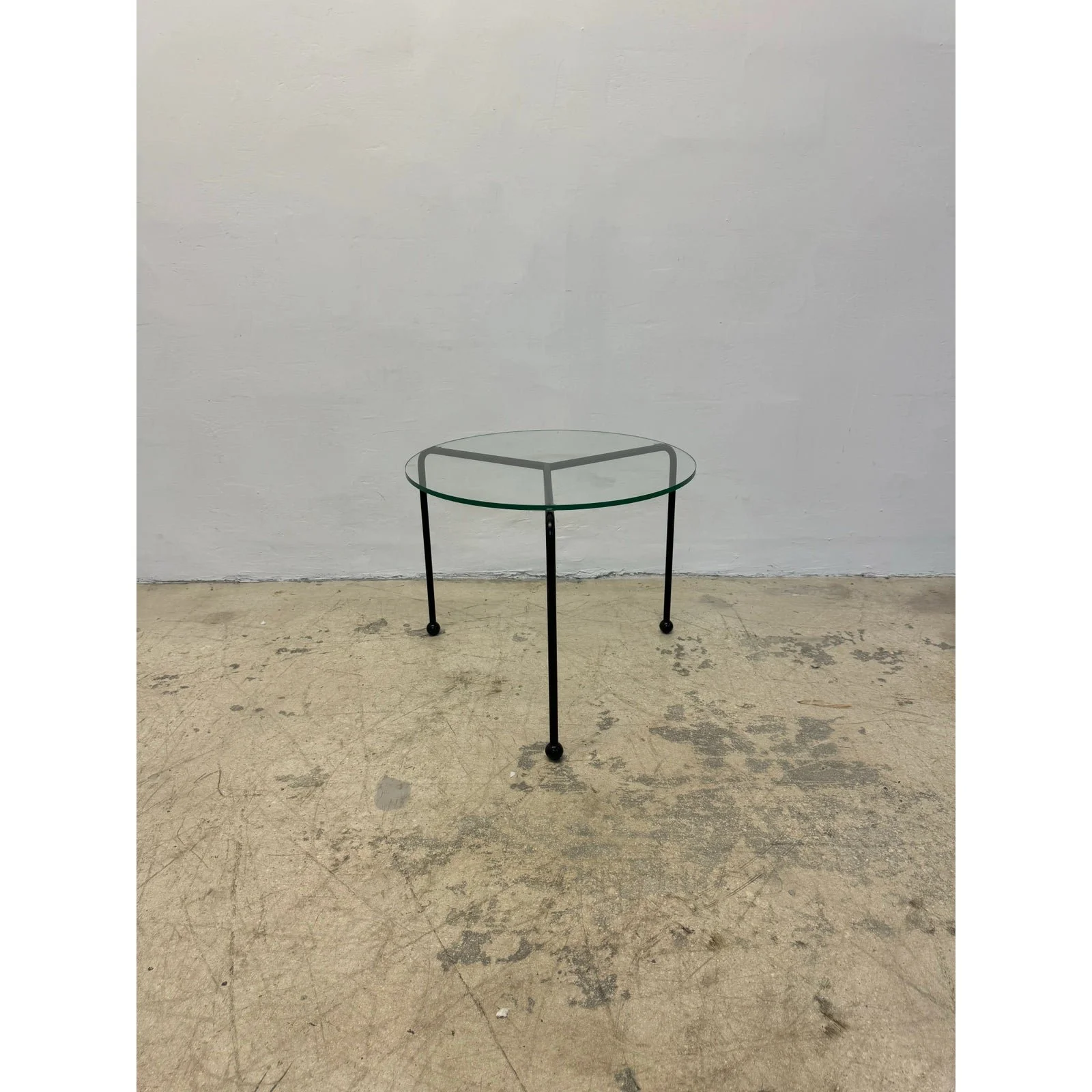 postmodern-black-enameled-metal-and-glass-top-side-table-1980s-5970