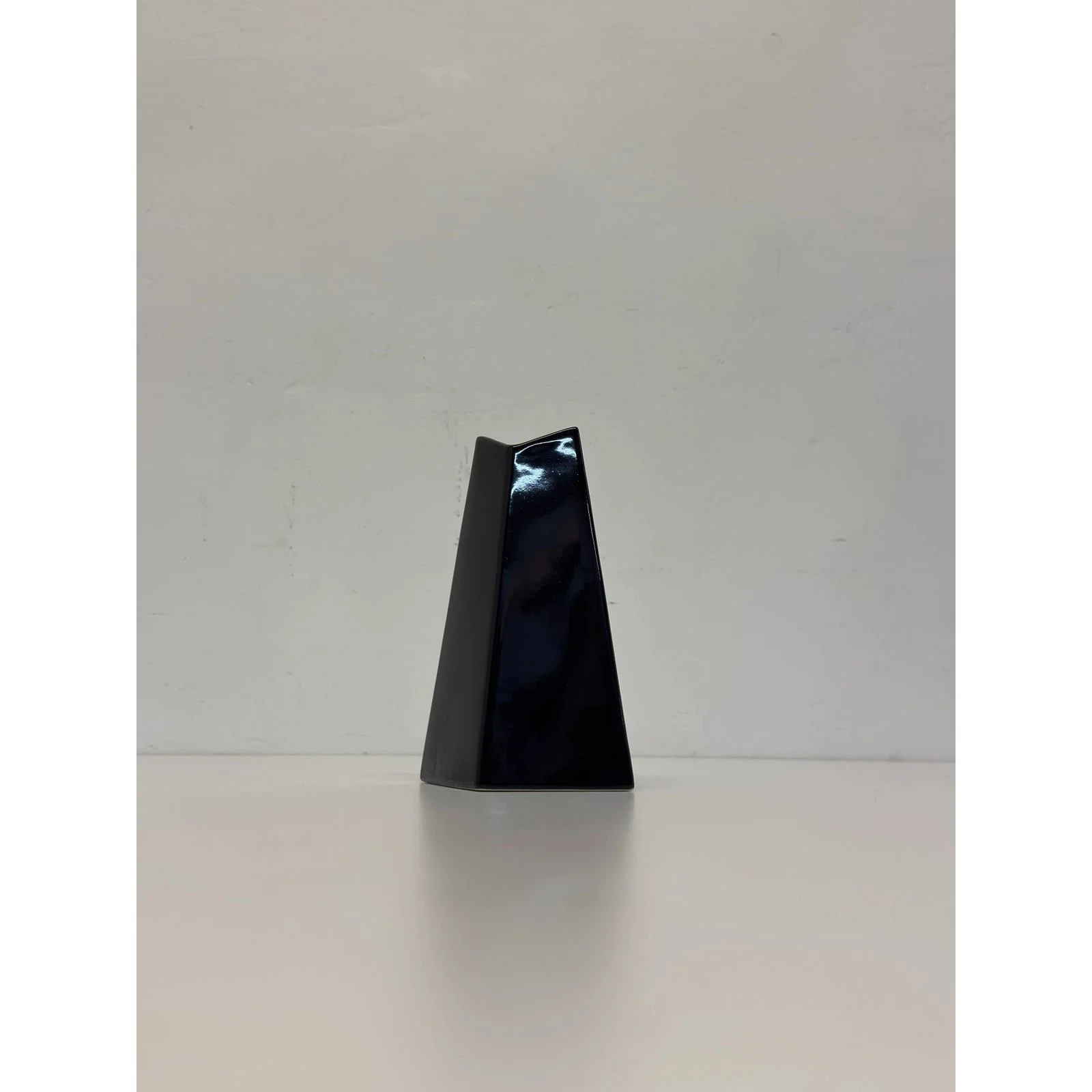 postmodern-faceted-black-ceramic-bud-vase-1990s-0226