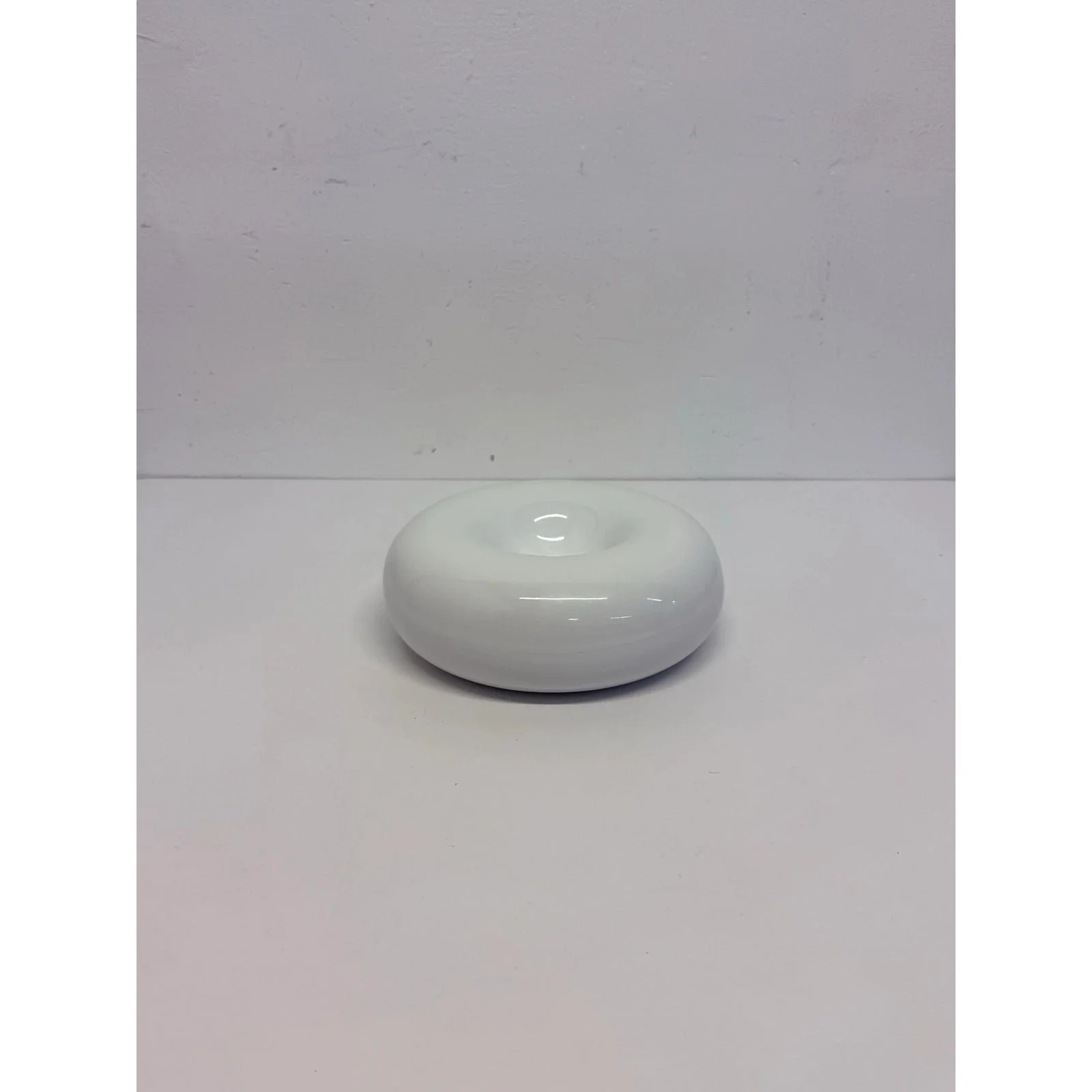 italian-postmodern-white-ceramic-catchall-2220
