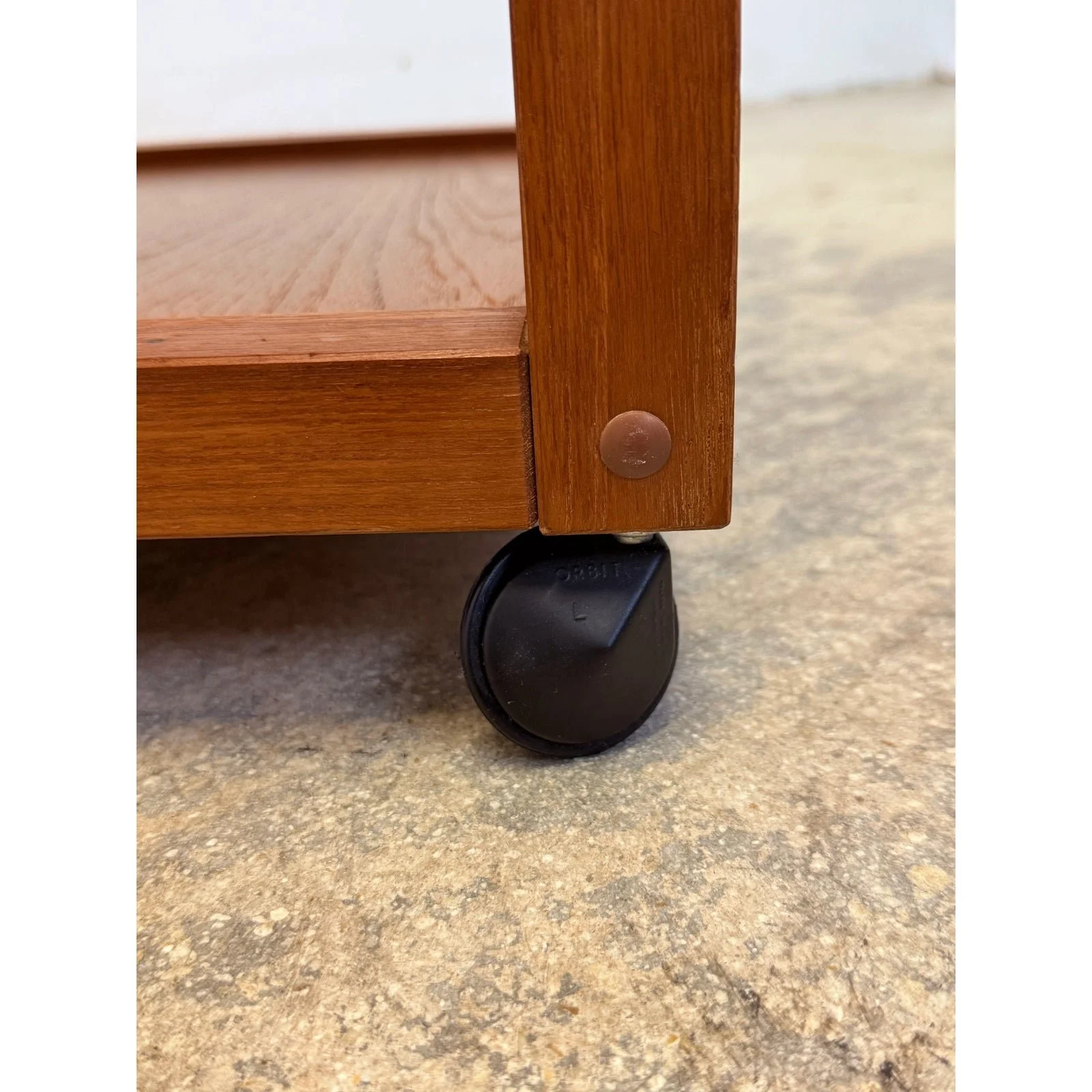 mid-century-danish-modern-teak-wood-rolling-end-table-with-magazine-or-book-holder-6366