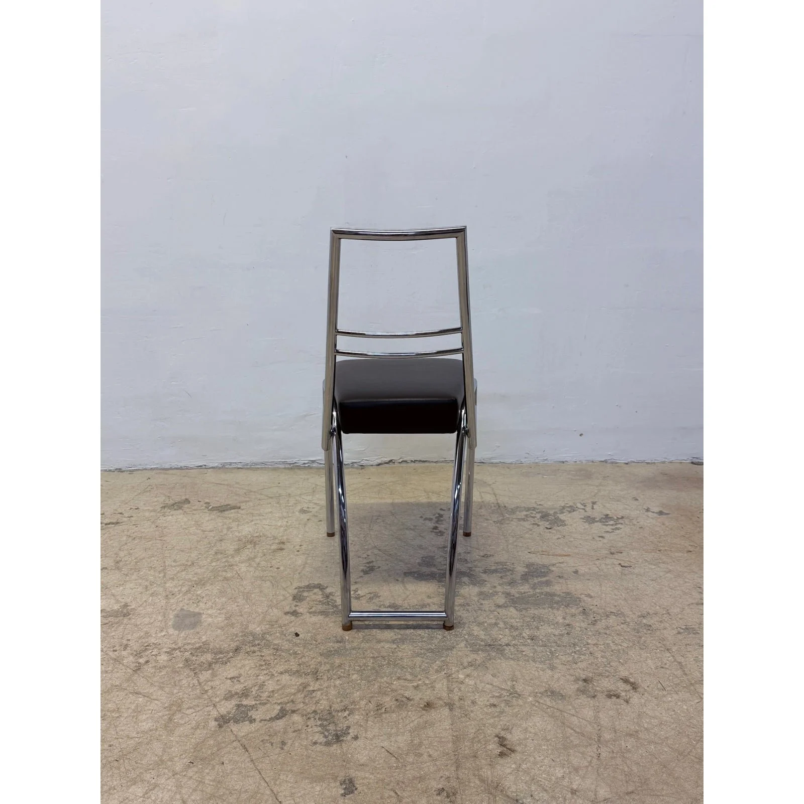 eileen-gray-axia-chrome-and-black-leather-chair-for-classicon-4868