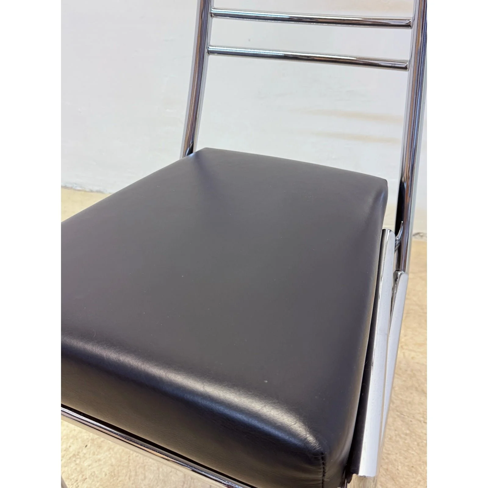 eileen-gray-axia-chrome-and-black-leather-chair-for-classicon-6632