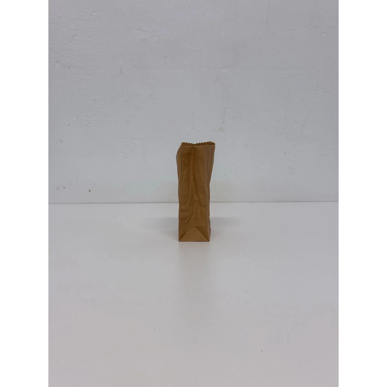 michael-harvey-ceramic-brown-paper-bag-pop-art-sculpture-1970s-1713