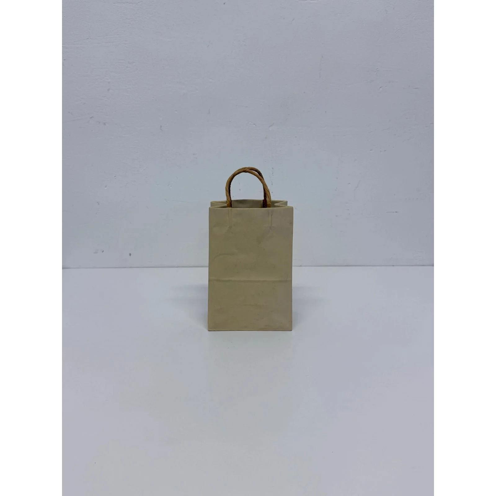 michael-harvey-ceramic-brown-paper-bag-with-handles-pop-art-sculpture-1970s-4241