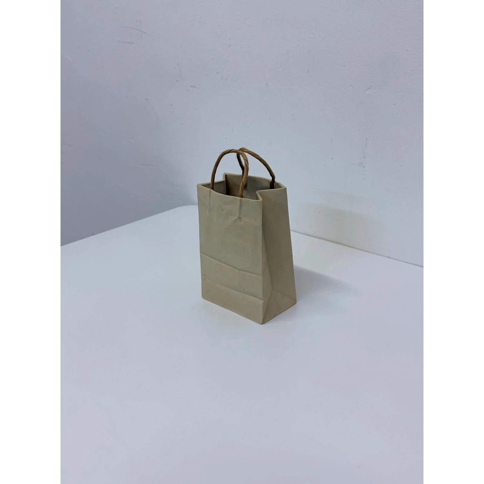 michael-harvey-ceramic-brown-paper-bag-with-handles-pop-art-sculpture-1970s-7878