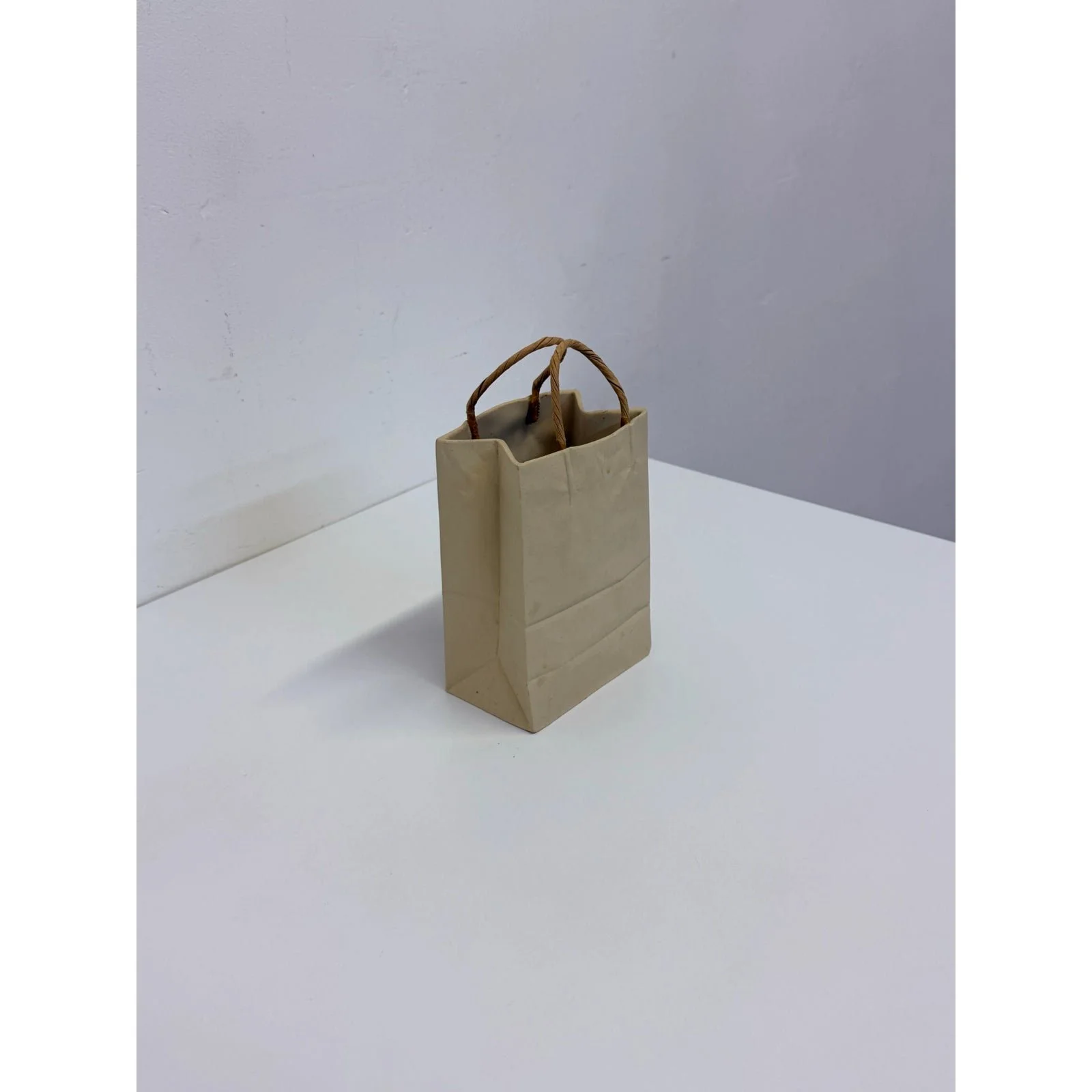 michael-harvey-ceramic-brown-paper-bag-with-handles-pop-art-sculpture-1970s-6125