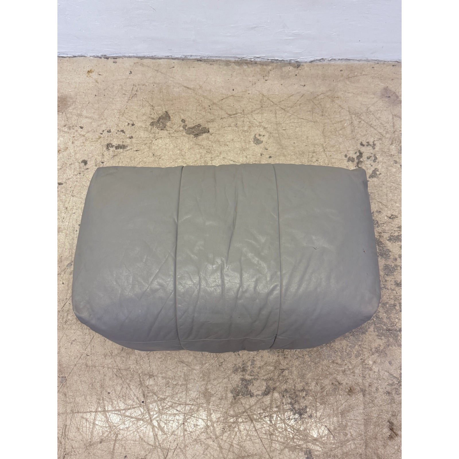 michel-ducaroy-brigantin-leather-ottoman-or-footstool-for-ligne-roset-1970s-8758