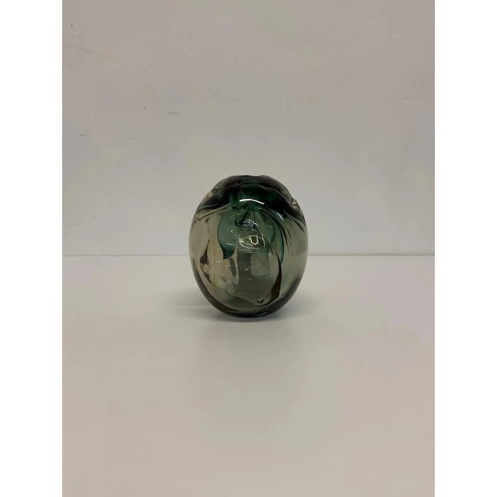 michael-boylen-biomorphic-modern-hand-blown-glass-vase-2359