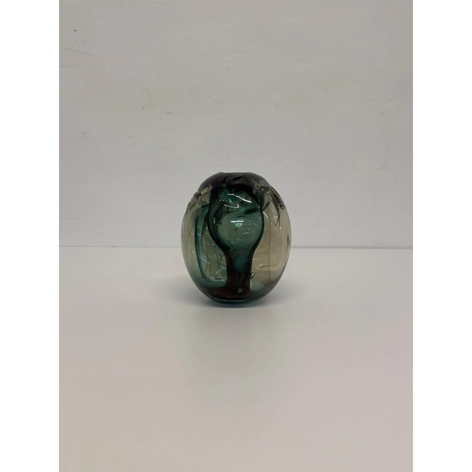 michael-boylen-biomorphic-modern-hand-blown-glass-vase-0944