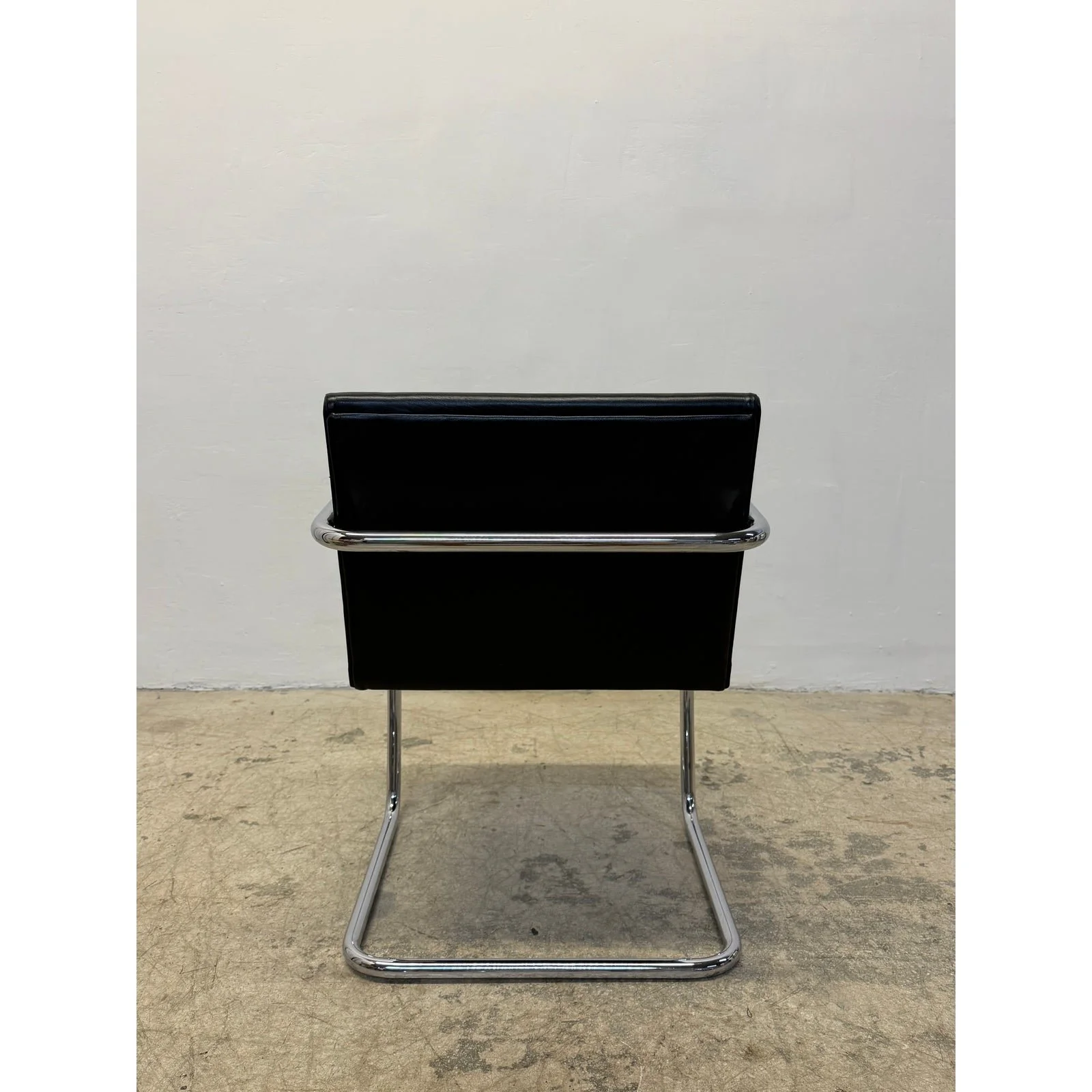 mies-van-der-rohe-tubular-brno-black-leather-245-chair-for-knoll-1980s-3737