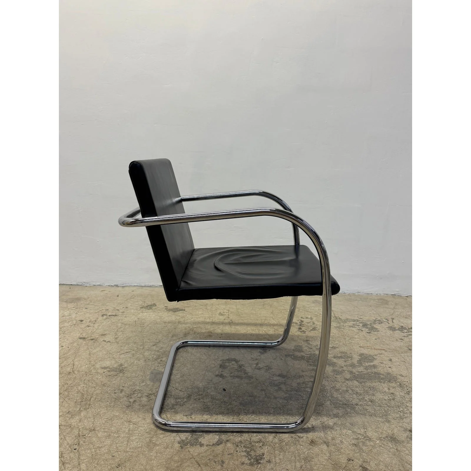 mies-van-der-rohe-tubular-brno-black-leather-245-chair-for-knoll-1980s-3223