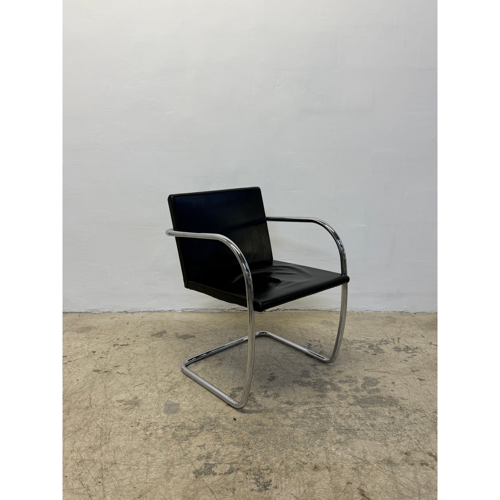 mies-van-der-rohe-tubular-brno-black-leather-245-chair-for-knoll-1980s-9144