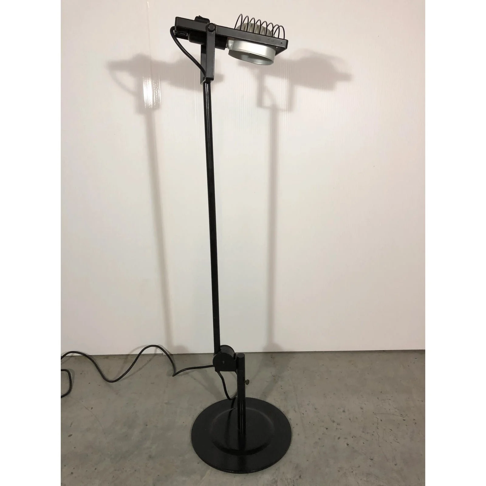 early-edition-ernesto-gismondi-sintesi-desk-lamps-for-artemide-1970s-7810