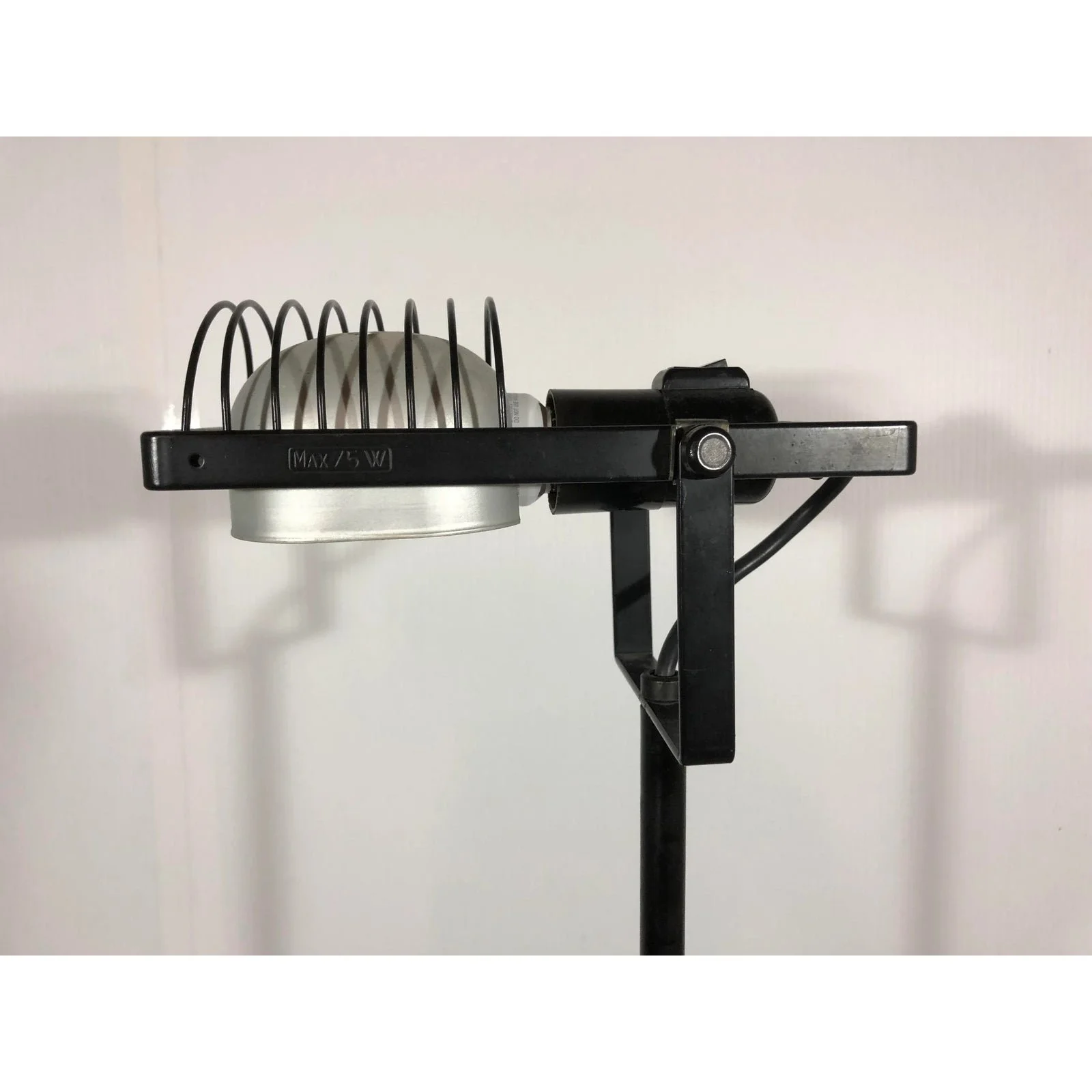 early-edition-ernesto-gismondi-sintesi-desk-lamps-for-artemide-1970s-1736