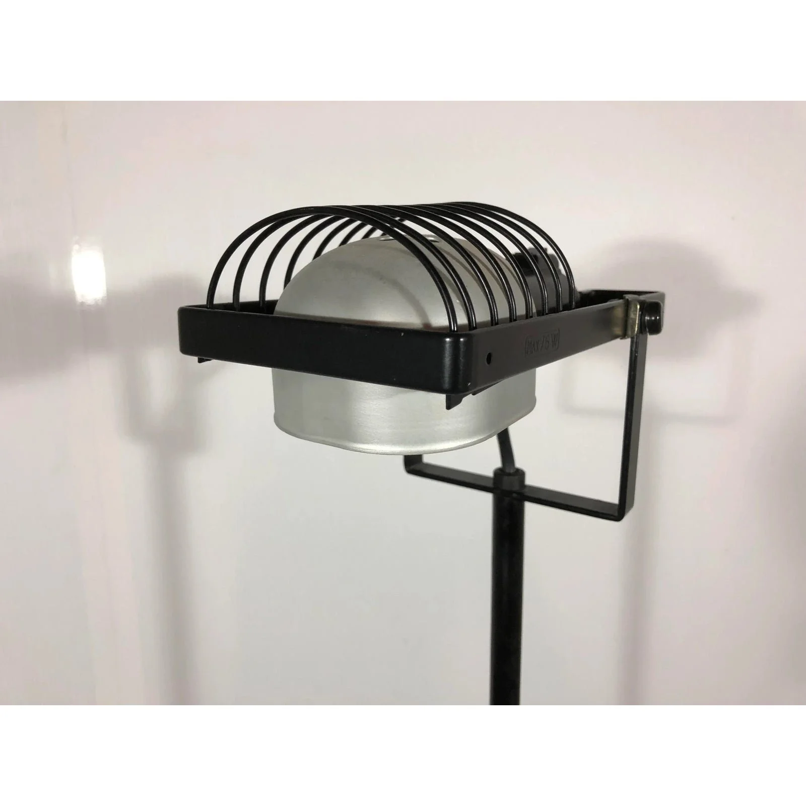 early-edition-ernesto-gismondi-sintesi-desk-lamps-for-artemide-1970s-7253