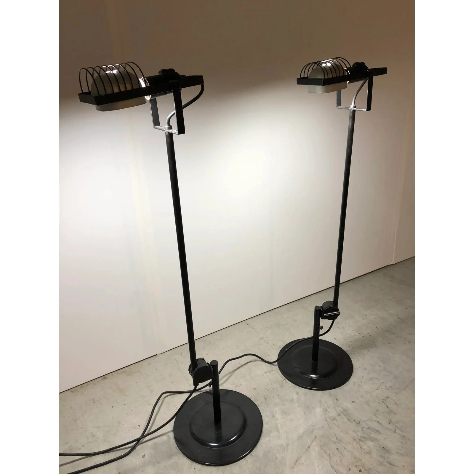early-edition-ernesto-gismondi-sintesi-desk-lamps-for-artemide-1970s-3933