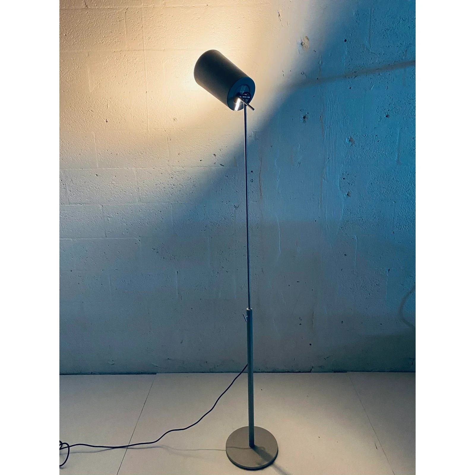 rolf-heide-tuba-floor-lamp-for-anta-germany-7508