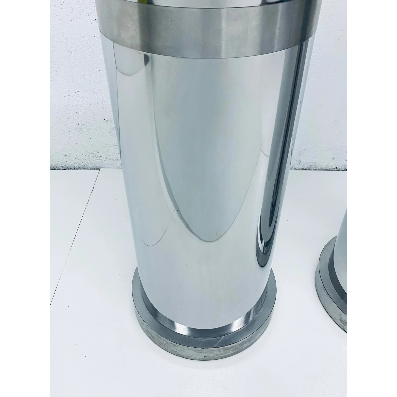polished-steel-tall-circular-pedestal-tables-with-brushed-steel-banding-a-pair-0426