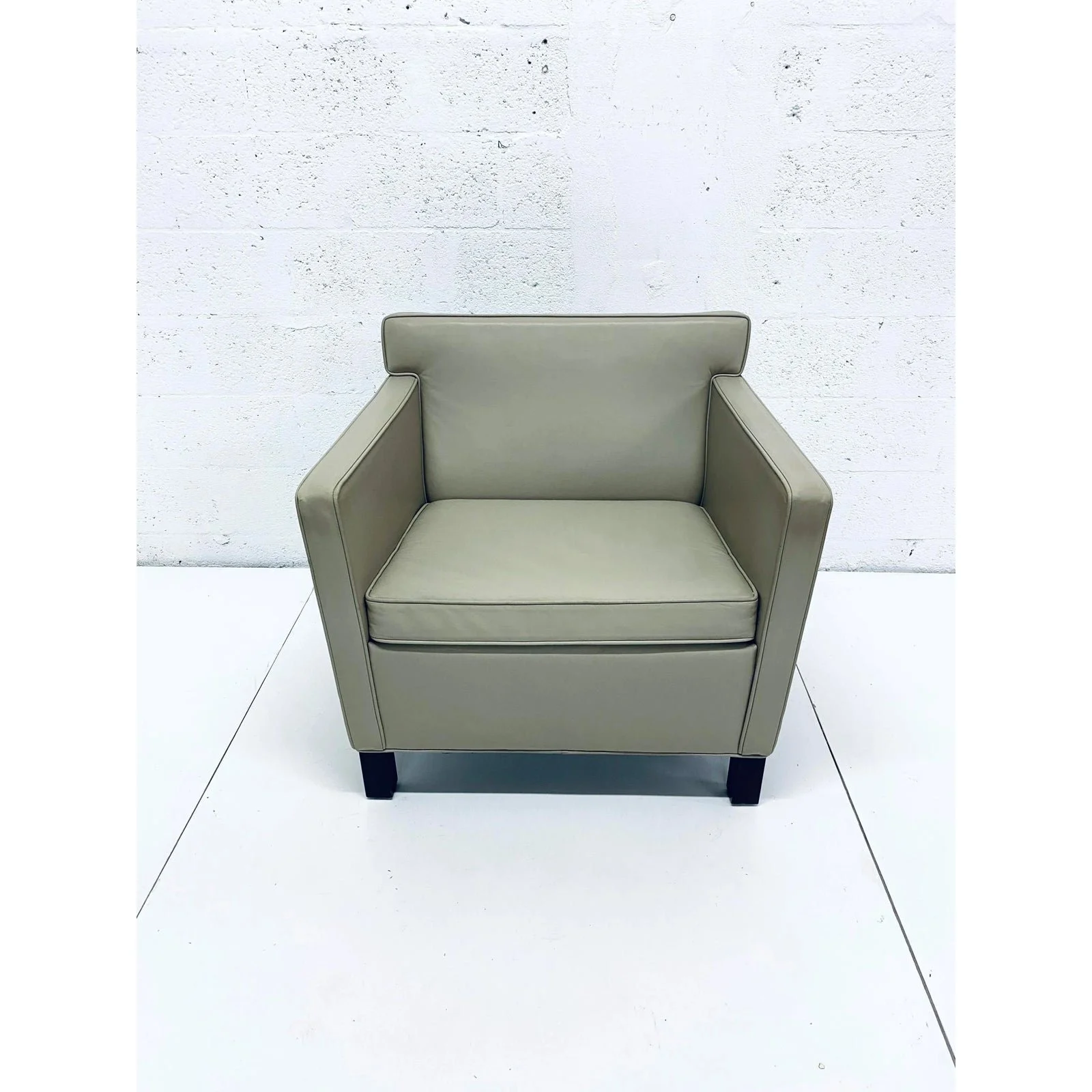 mies-van-der-rohe-krefeld-leather-club-chair-for-knoll-international-2549
