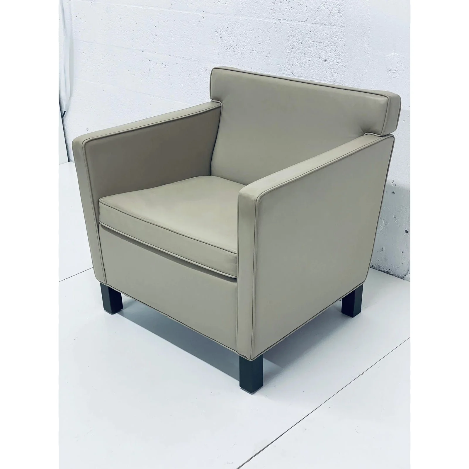 mies-van-der-rohe-krefeld-leather-club-chair-for-knoll-international-9071