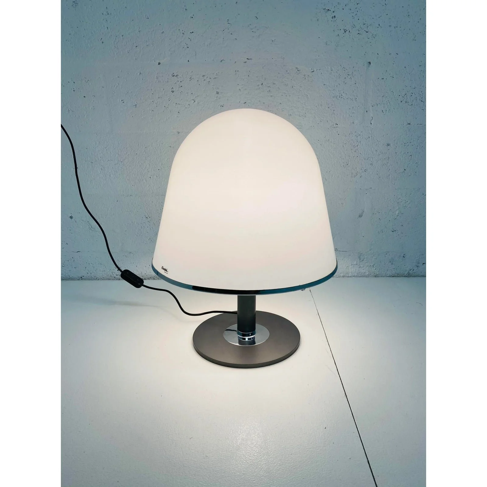 franco-bresciani-kuala-table-lamp-for-guzzini-italy-1970s-0902