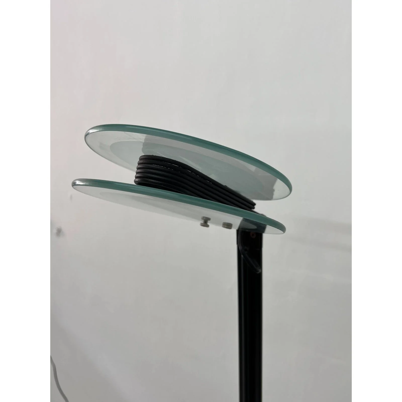 postmodern-belux-adjustable-head-floor-lamp-with-double-glass-pane-diffuser-spain-4997