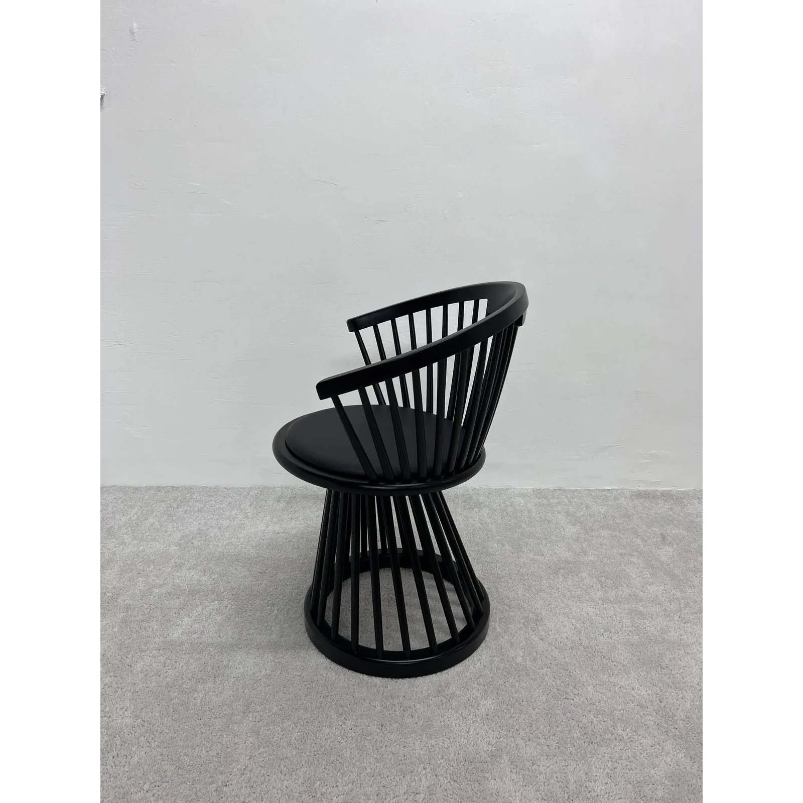 tom-dixon-black-fan-dining-chair-with-leather-seat-pad-1063