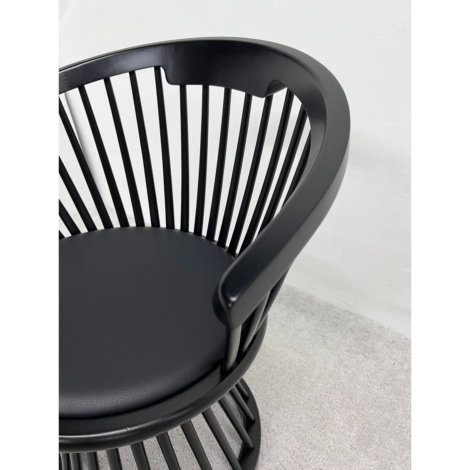 tom-dixon-black-fan-dining-chair-with-leather-seat-pad-3490