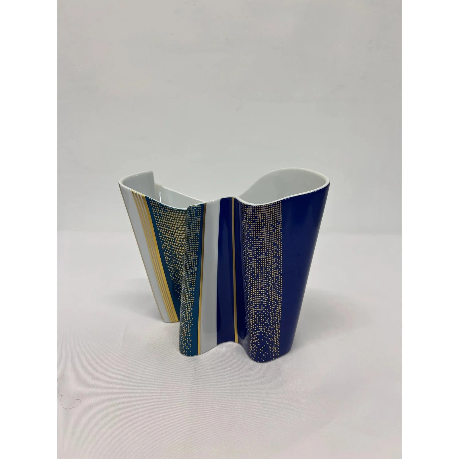 barbara-brenner-porcelain-vase-for-rosenthal-1980s-4637