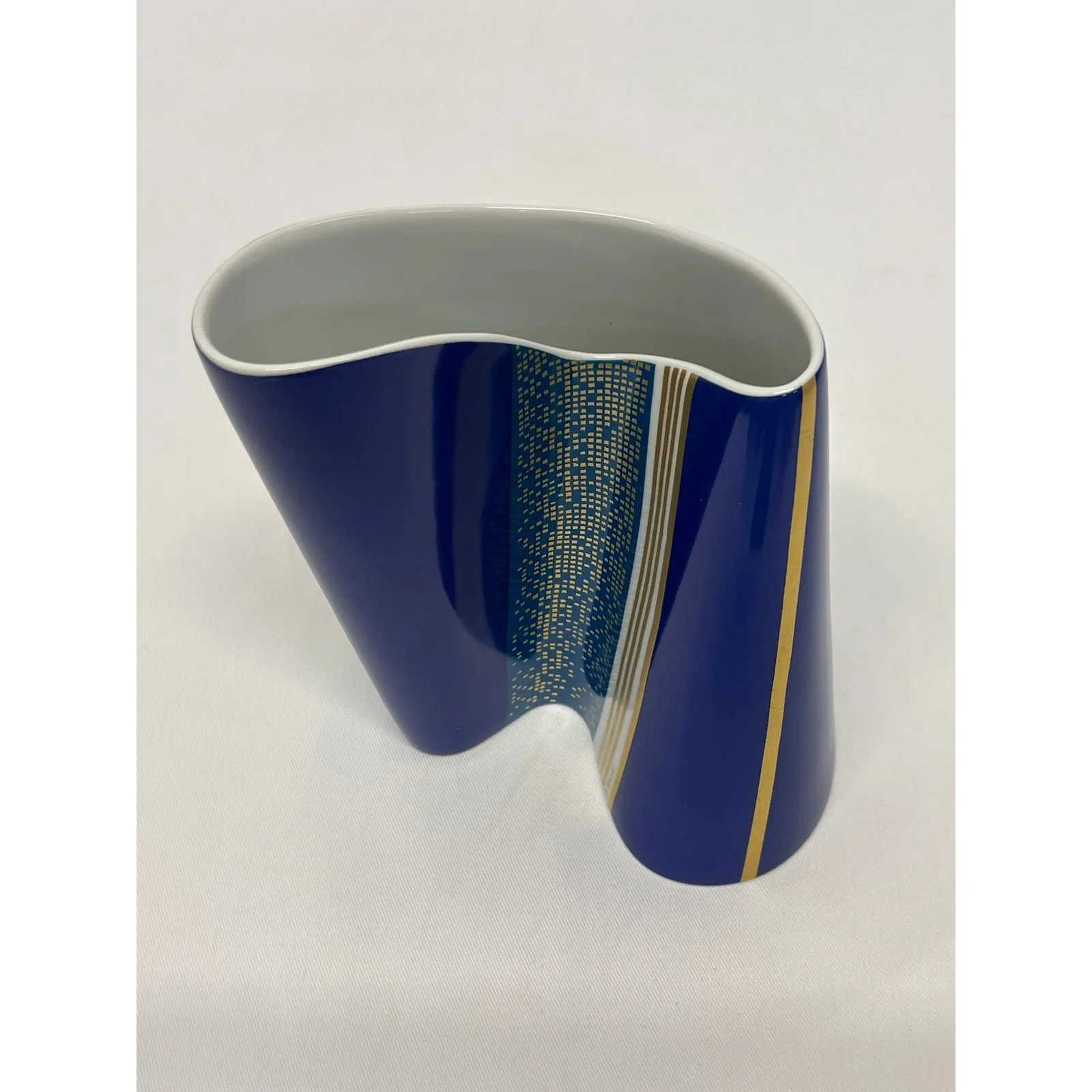 barbara-brenner-porcelain-vase-for-rosenthal-3582