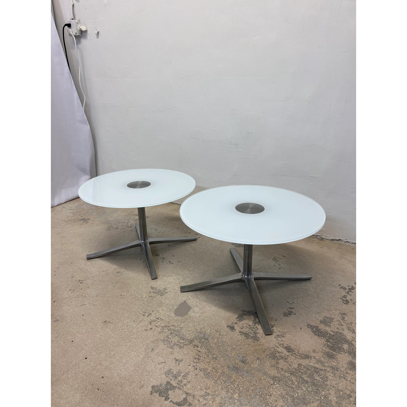 pearson-lloyd-bobs-side-tables-with-round-glass-tops-for-coalesse-2458