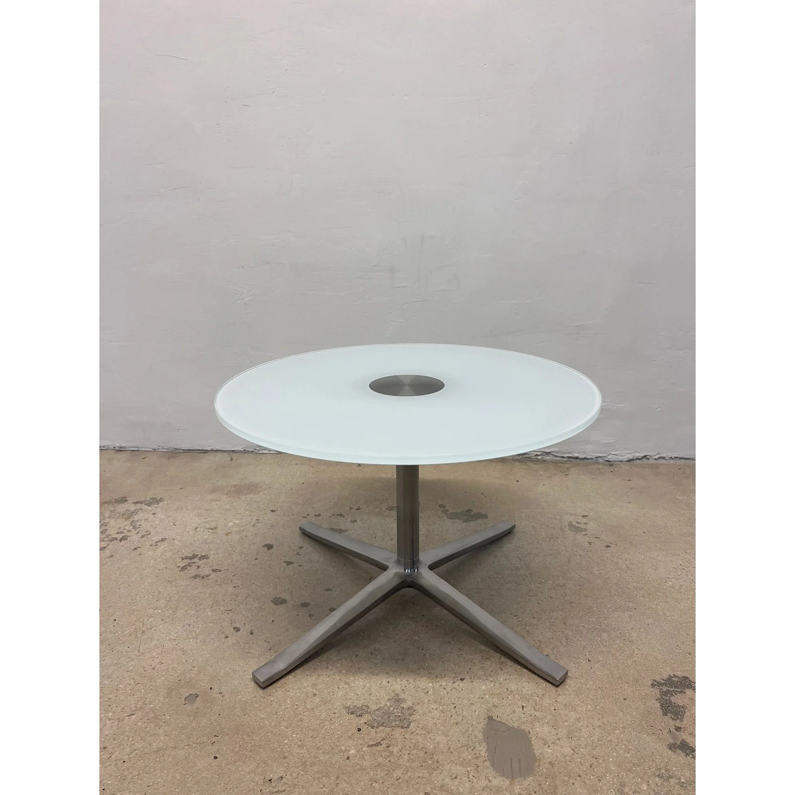 pearson-lloyd-bobs-side-tables-with-round-glass-tops-for-coalesse-6745