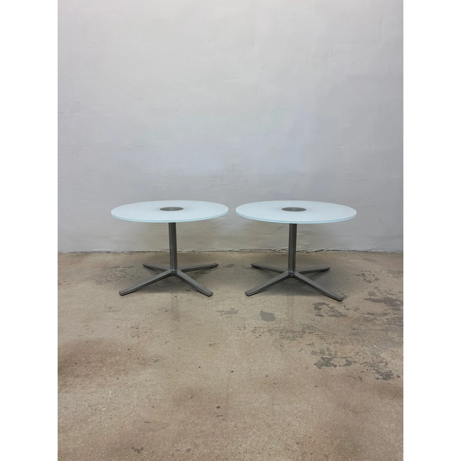 pearson-lloyd-bobs-side-tables-with-round-glass-tops-for-coalesse-5122