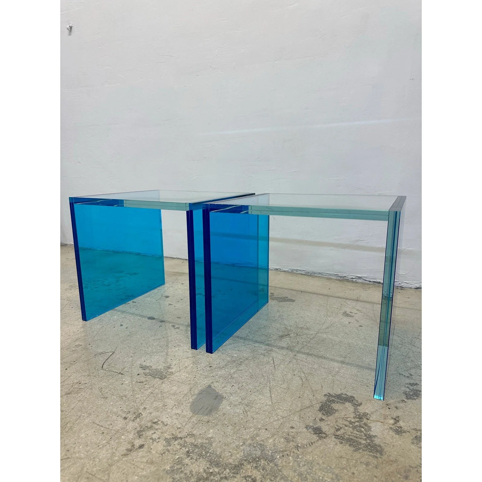 santambrogio-milano-architectural-blue-glass-side-tables-limited-edition-2022-a-pair-1286