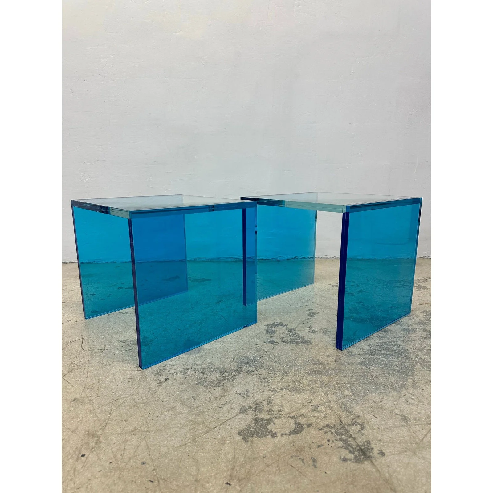 santambrogio-milano-architectural-blue-glass-side-tables-limited-edition-2022-a-pair-8359