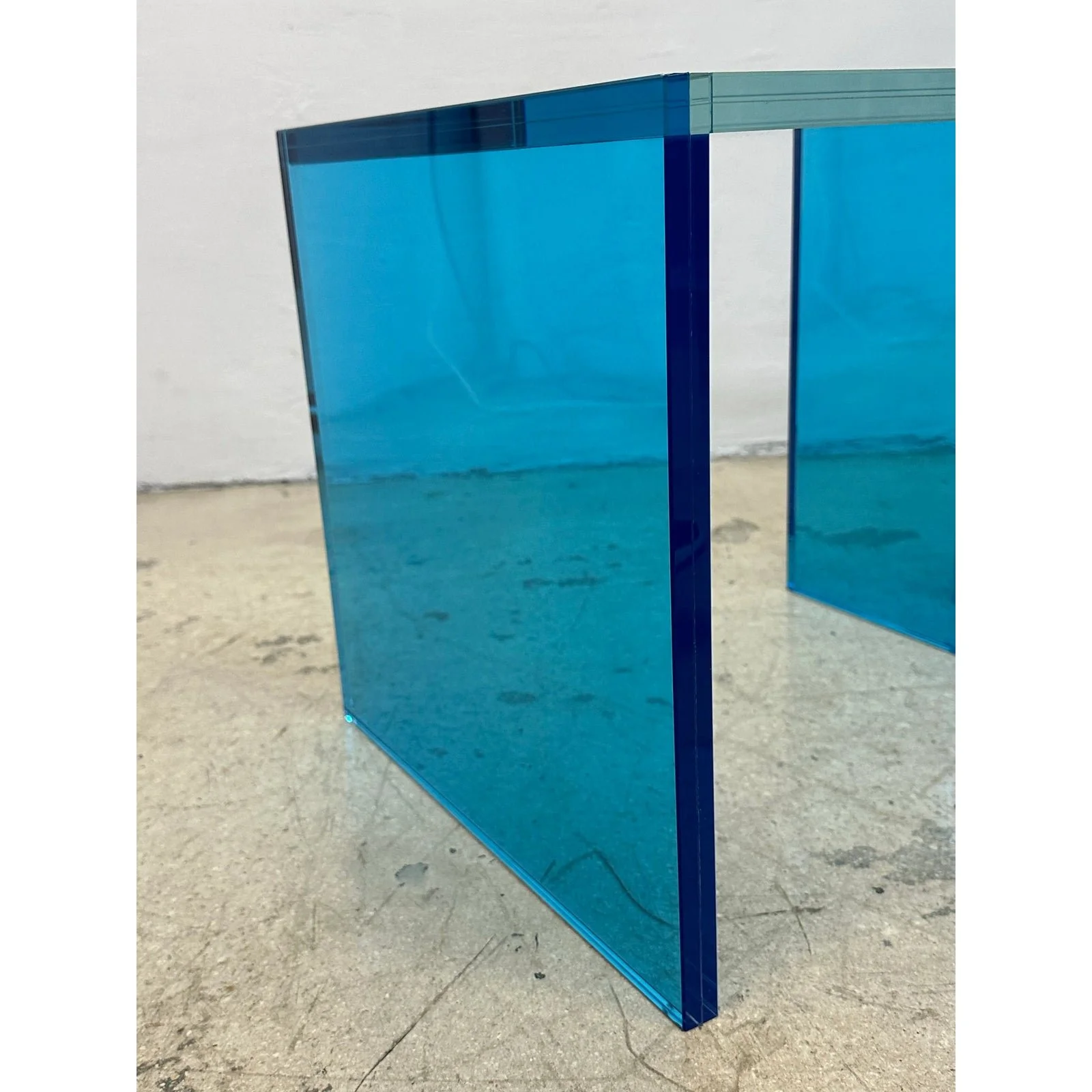 santambrogio-milano-architectural-blue-glass-side-tables-limited-edition-2022-a-pair-9238