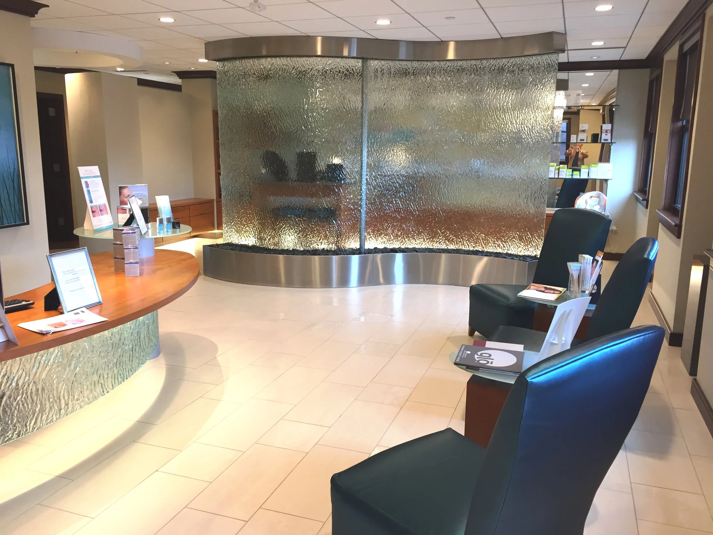 Spa- Reception & Waiting.JPG