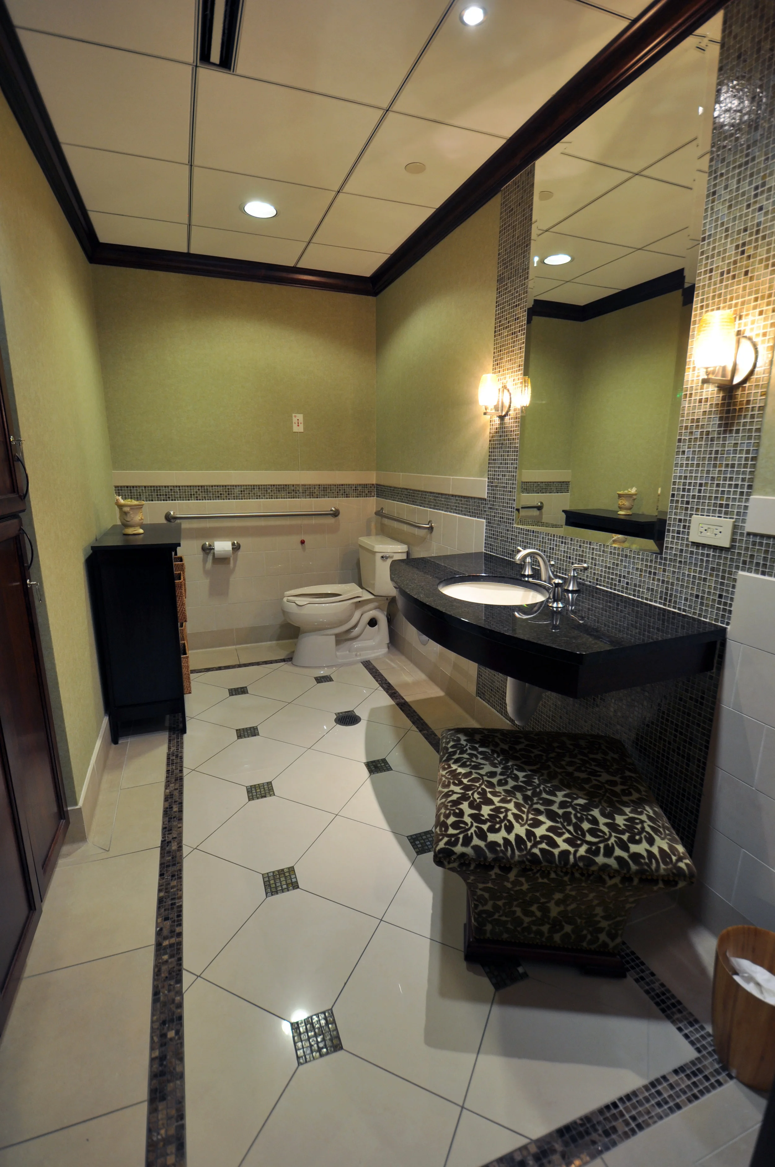 Recovery restroom.JPG