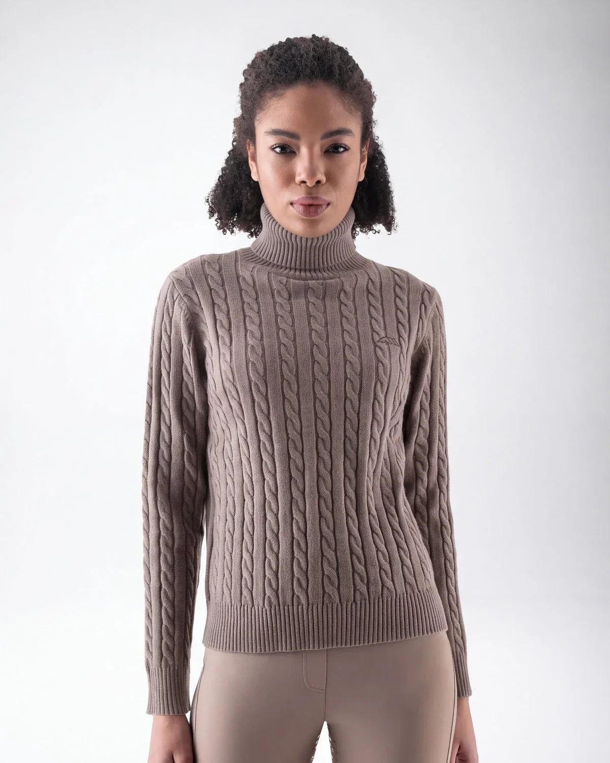 R09901_Eqlover_637_Front_OK.webp