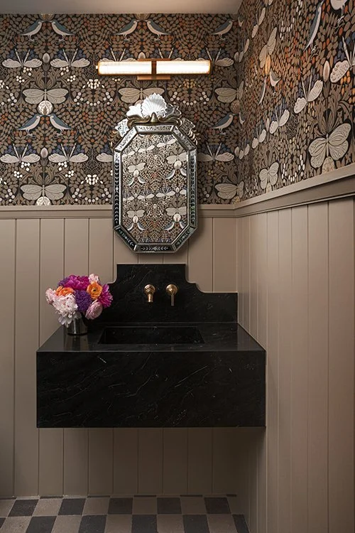 DC TWENTYONE _UWEB.jpg