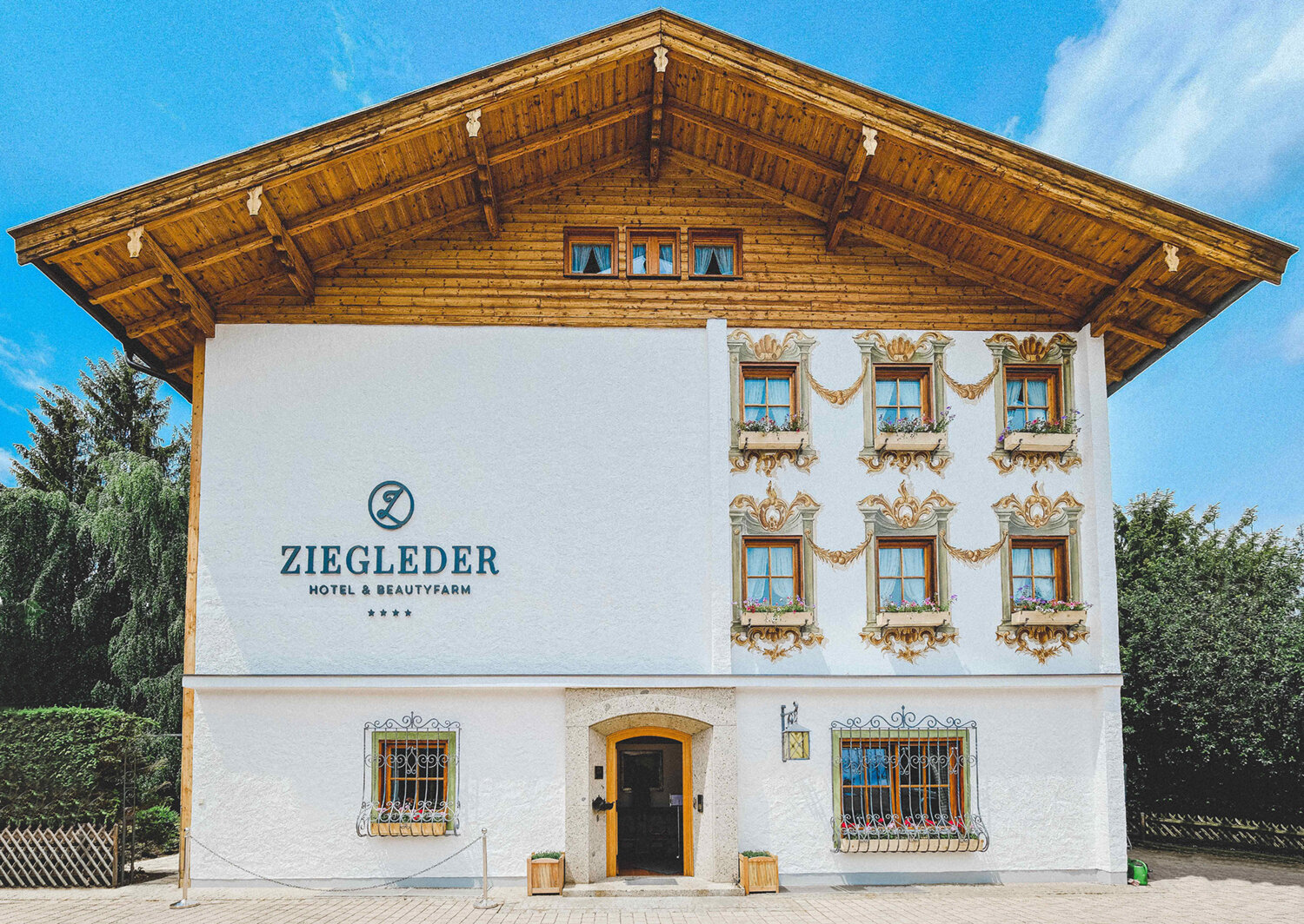 Hochstrasser_Ziegleder_Haus-Ansicht.jpg