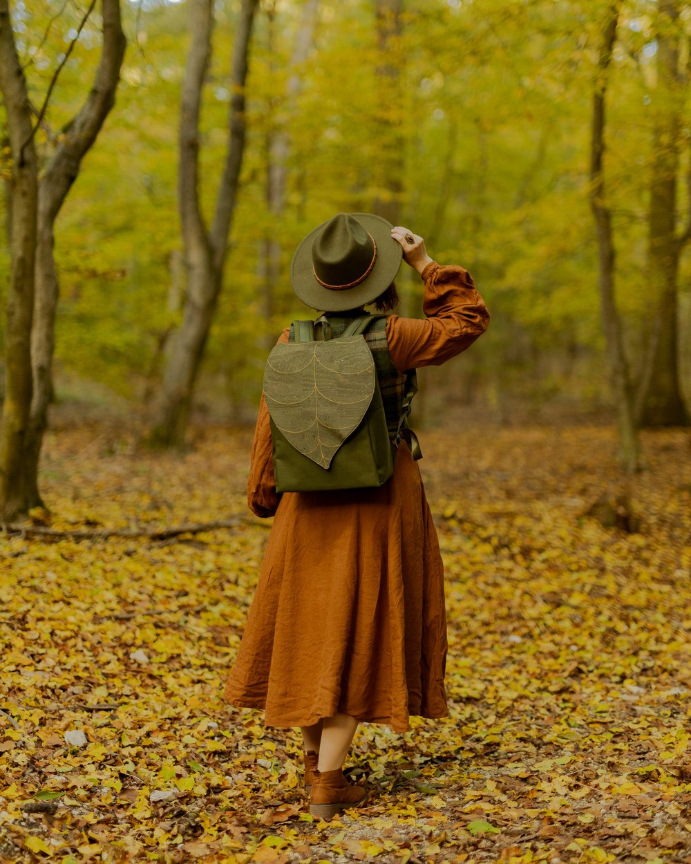 Green Leaf Crossbody Bag - Cork Leather — Leafling Bags