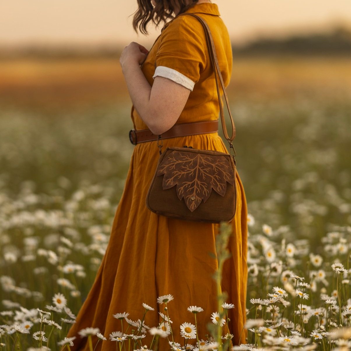 honey+brow+maple+leaf+purse+%2B+daizy+%2B+yellow+SDF+dress-3827.jpg