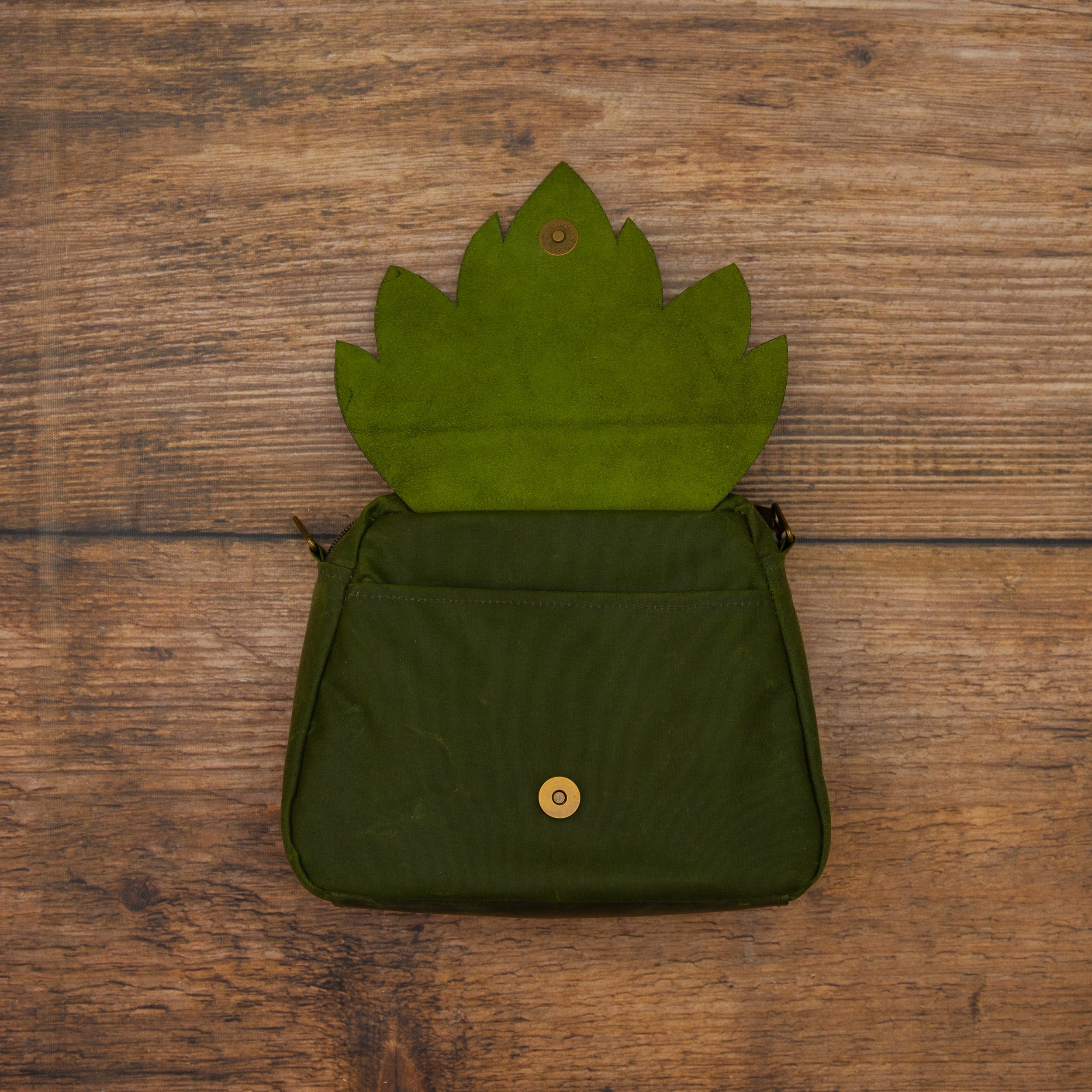 green maple leaf bag-7786.jpg