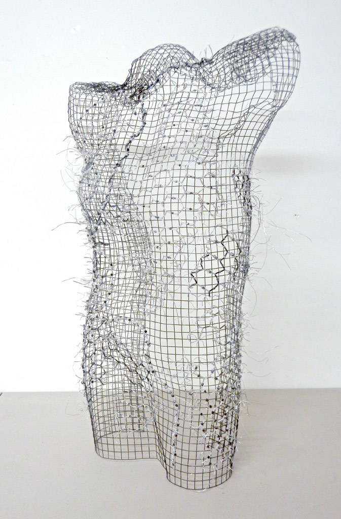 Melanie Kyles, Boundaries without land, 2016, steel, aluminium, glass, crystal, 75x41x22cm