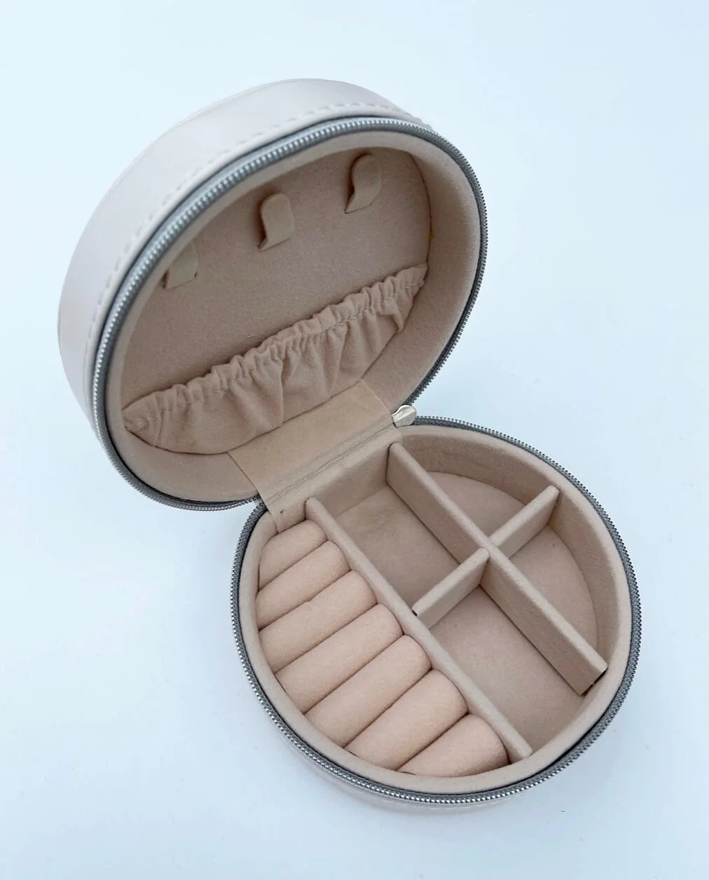 4614A5D8-FF9D-409A-AC69-C14D28FB384D