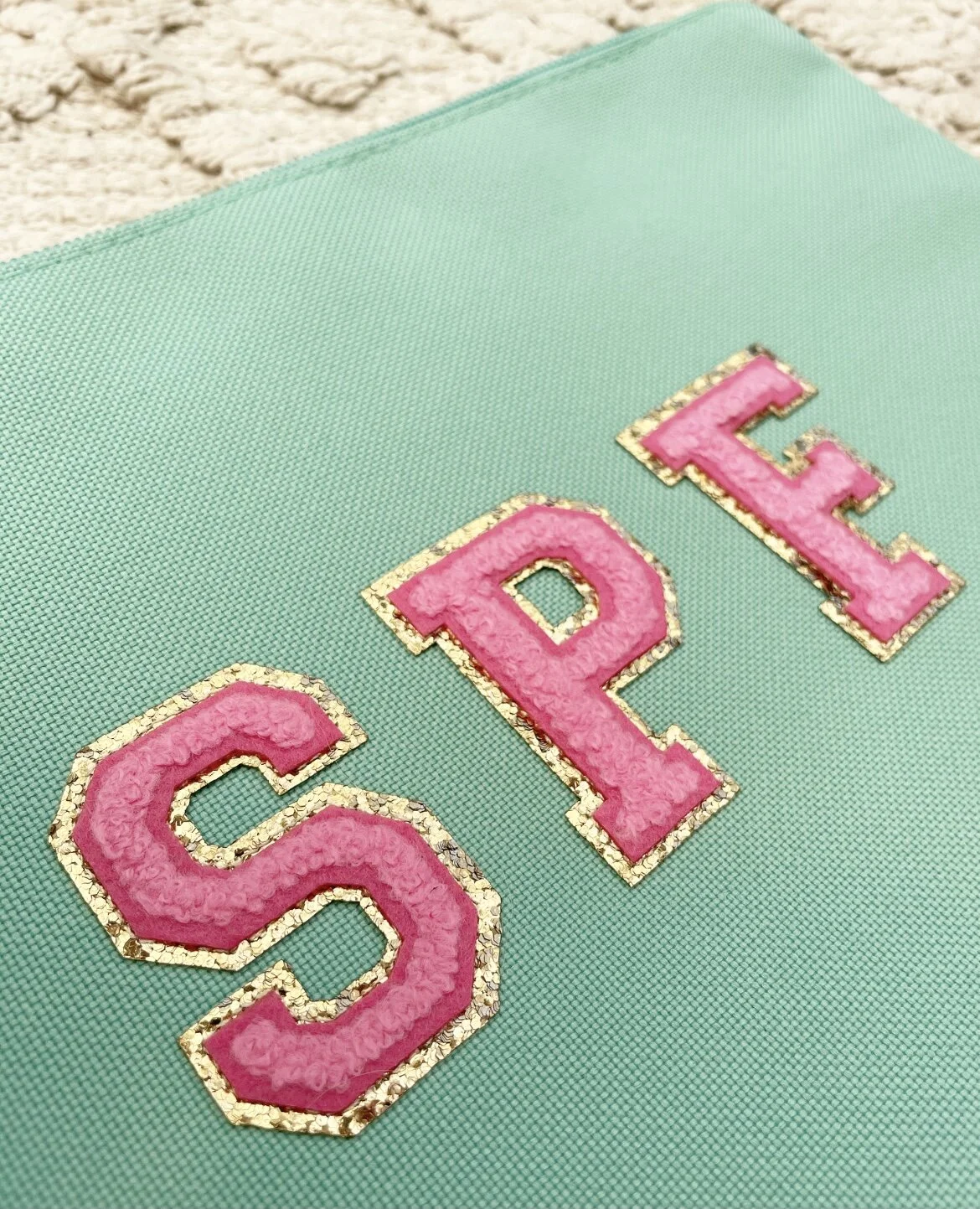 AD609CC0-1ED8-4EE3-B99E-4FEAA5E9542A