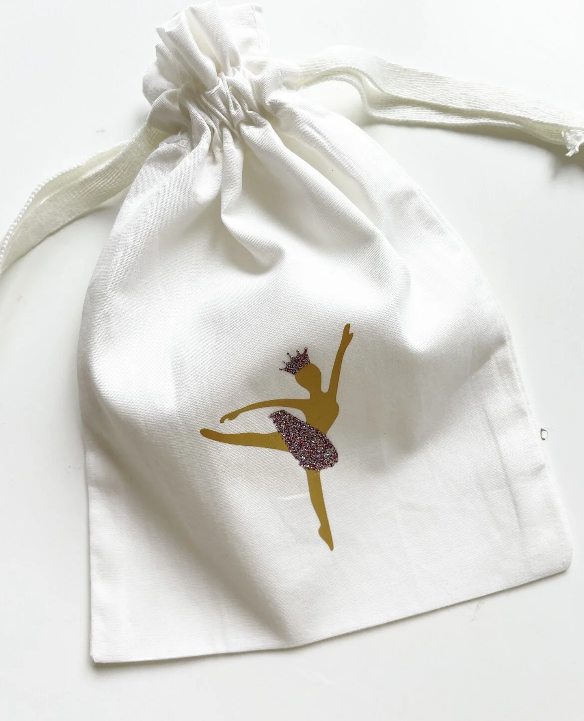 AF9DD5F3-DB81-4414-BEC1-4EEED5B8A657